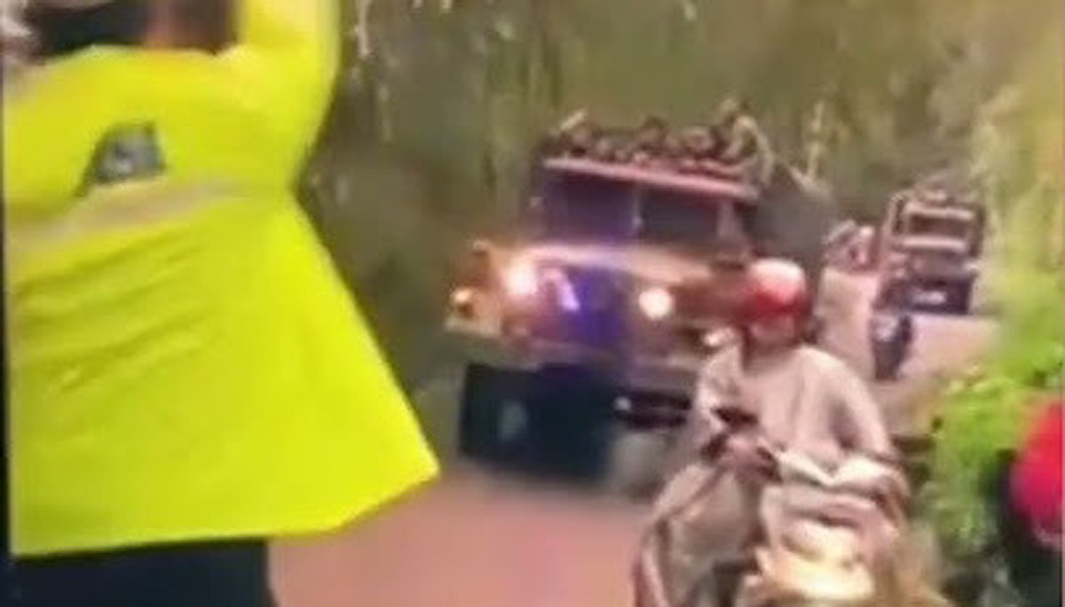 polisi longsor cisarua